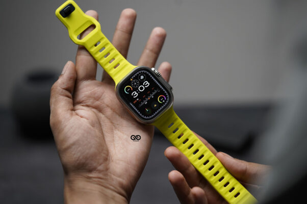 Volta Neon Fluorescent Waterproof Silicone Sports Bands for Apple Watch 49 MM Series Ultra/Ultra 2