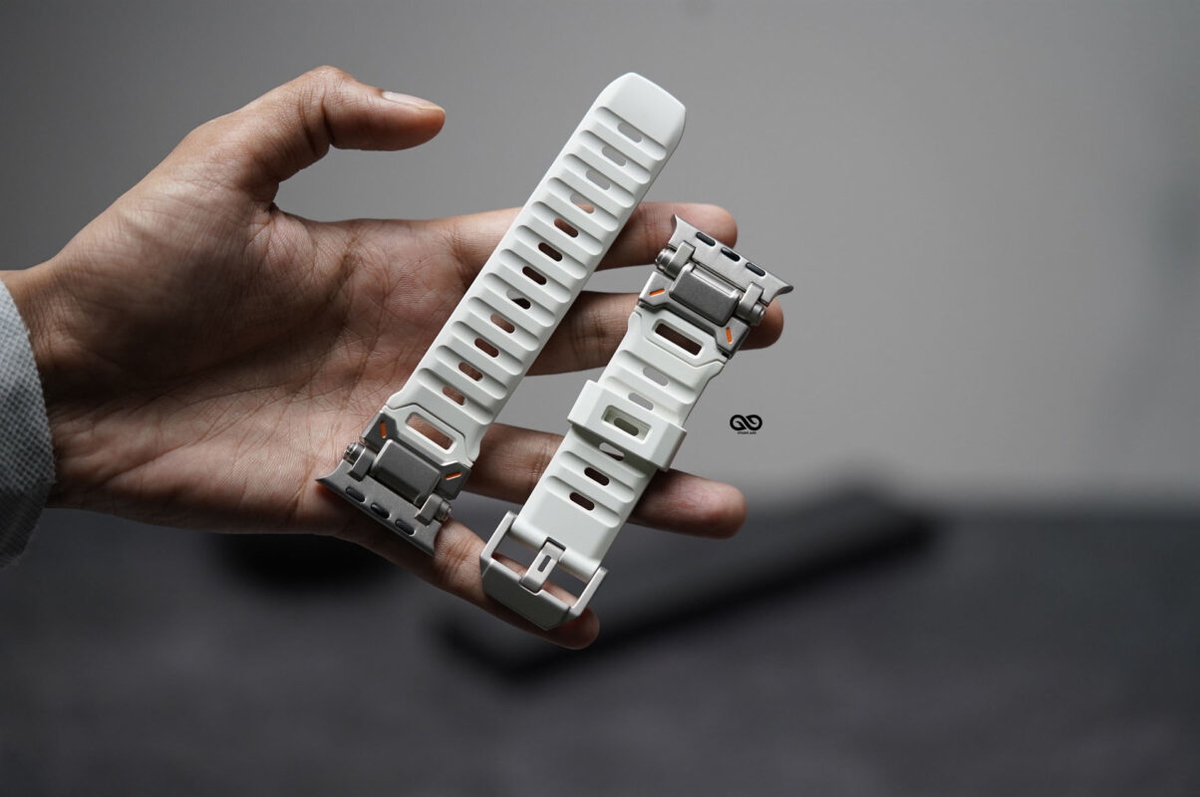 Titanium Buckle Band With White Glow Silicone Strap (it glows in the dark) For Apple Watch 49 MM Series Ultra/Ultra 2
