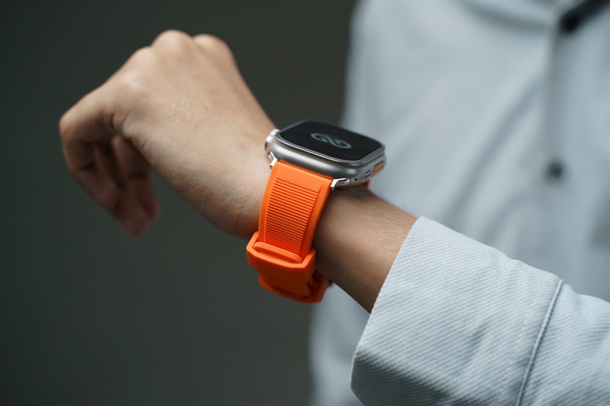 Ultra Orange Waterproof Silicone Sports Band with Buckle For Apple Watch 49 (Series Ultra/Ultra 2/Ultra 3)