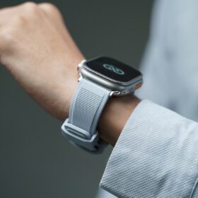 Powder Grey Waterproof Silicone Sports Band with Buckle for Apple Watch 49 MM Series Ultra/Ultra 2