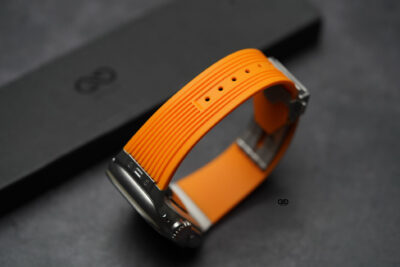 Classic Silicone Band With Stainless Steel Buckle Strap For Apple Watch 49 (Series Ultra/Ultra 2/Ultra 3)