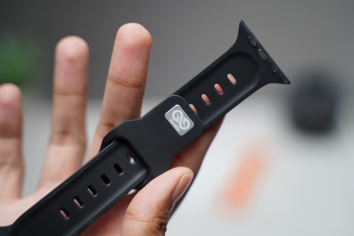 Sable Black FKM Active Rubber Strap For Apple Watch 42MM 41MM 40MM Series 4 5 6 7 8 9 10 11 SE SE 2 Gen