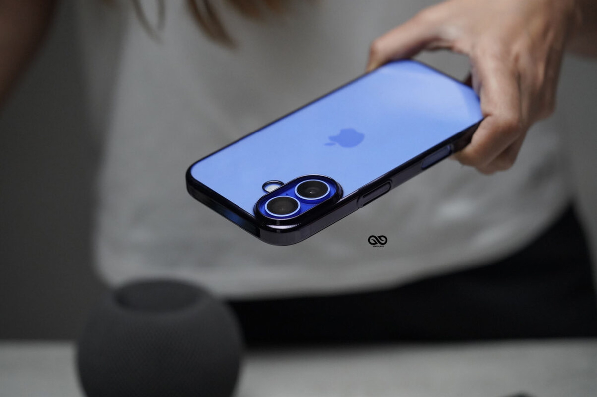 Hard Case with Colored Border For iPhone 16 Plus