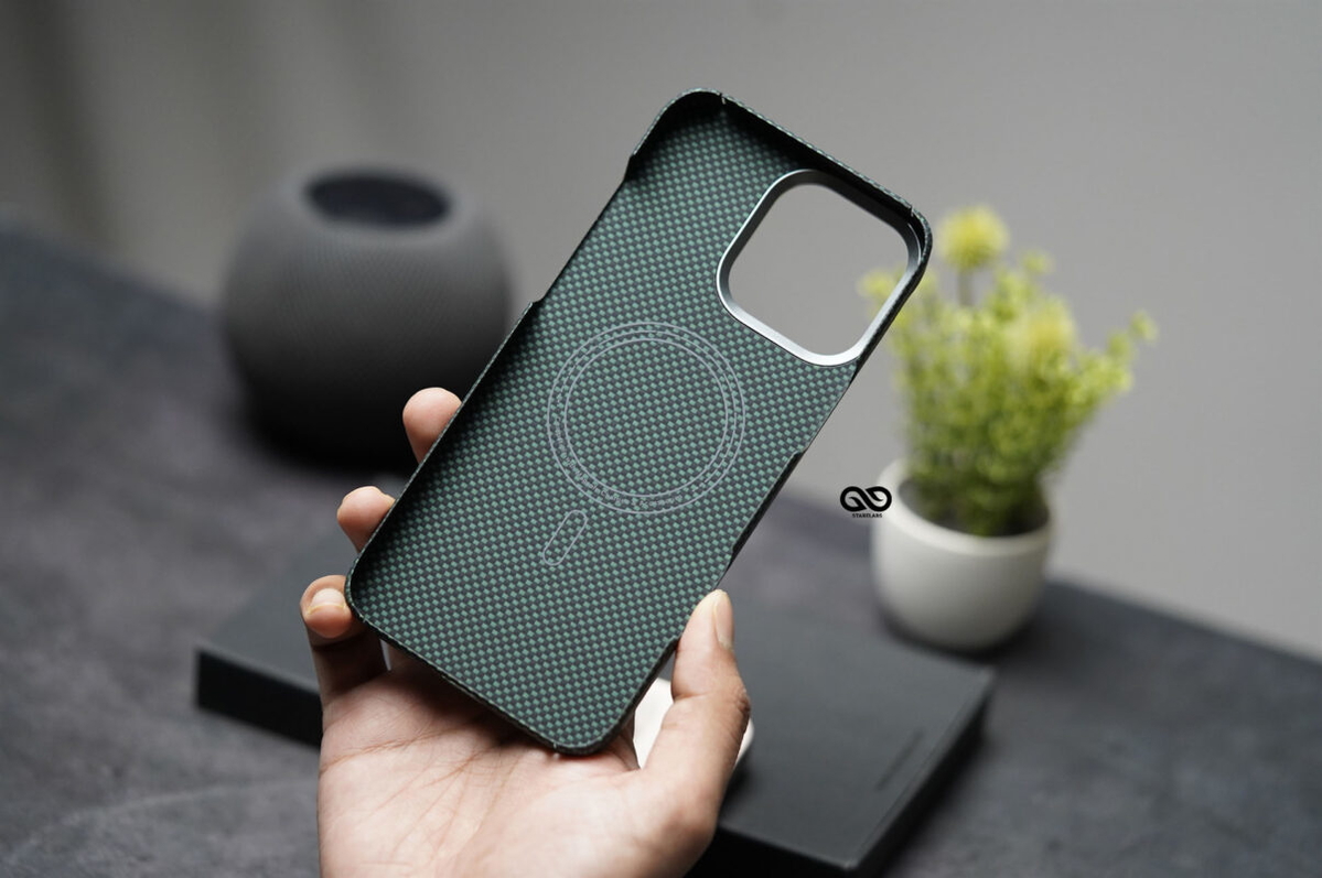 Magsafe Polar Green Real Aramid Carbon Fiber Case For iPhone 16 Pro Max
