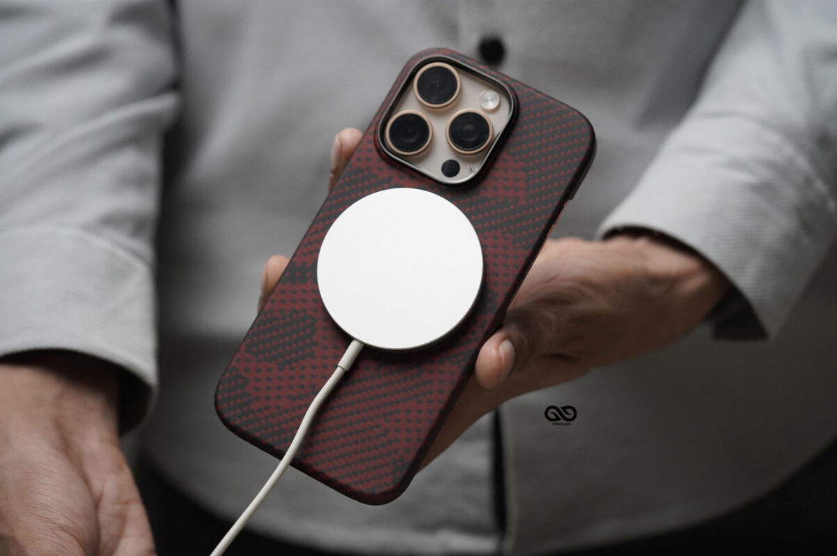 Magsafe Red Sea Real Aramid Carbon Fiber Case For iPhone 16 Pro Max
