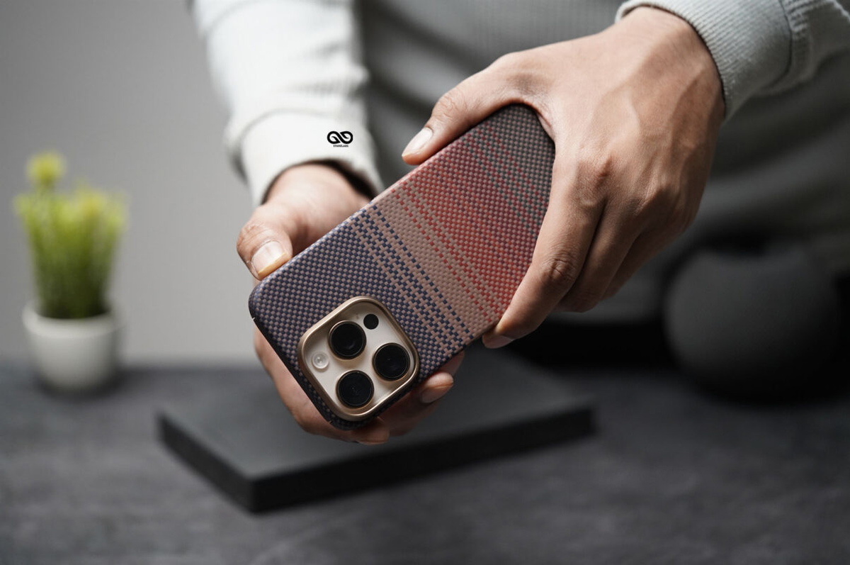 Magsafe Tangerine Orange Real Aramid Carbon Fiber Case For iPhone 16 Pro