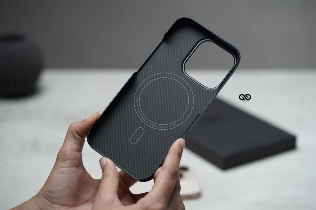 Magsafe Polar Blue Real Aramid Carbon Fiber Case For iPhone 16 Pro