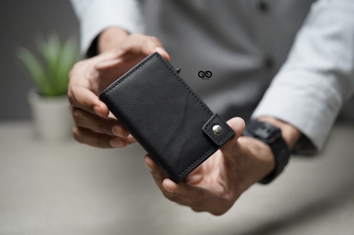 Classic Slim Vegan leather Minimalistic Pop Up Card and Cash Holder