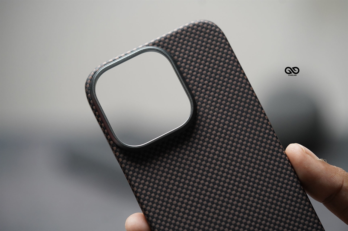 Magsafe Polar Desert Real Aramid Carbon Fiber Case For iPhone 16 Pro 8 Magsafe Polar Desert Real Aramid Carbon Fiber Case For iPhone 16 Pro - Image 8