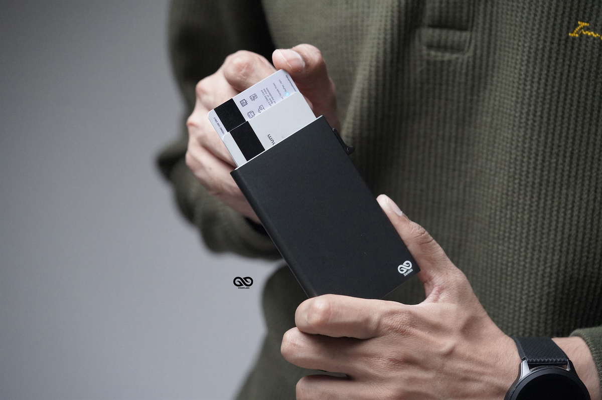 Pop Up Credit Card Holder 5 Pop Up Credit Card Holder - Image 5