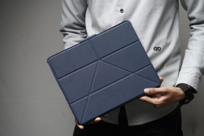 iPad Pro 13 inch (M5/M4 Chip 2024) Blue Bumper leather Case with transparent back and camera shutter