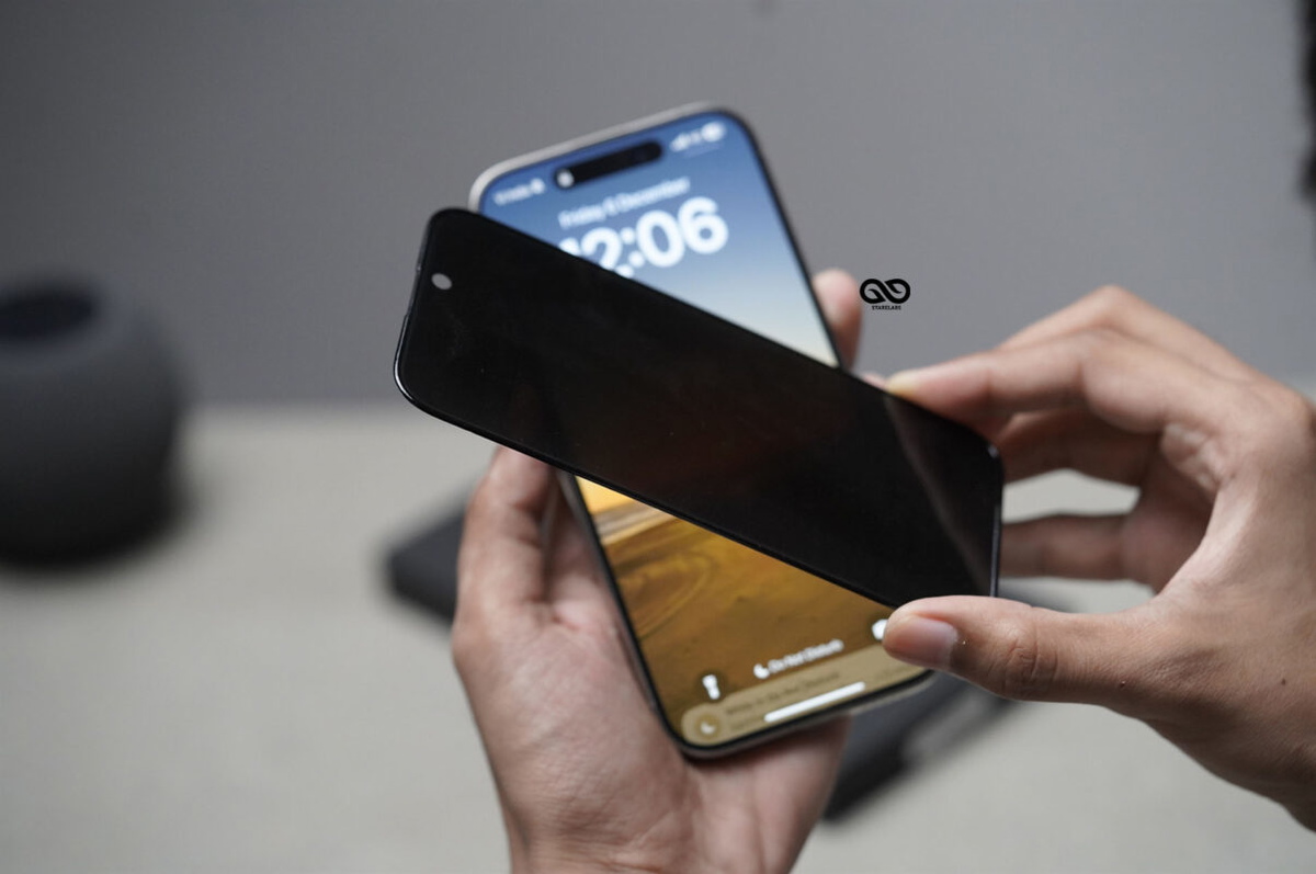 Privacy Full Screen Tough Edge Tempered Glass Case For iPhone 13/13Pro/13ProMax