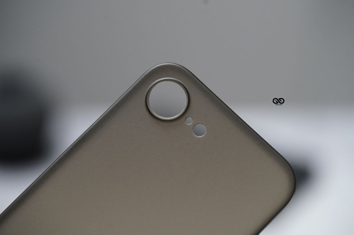 Gradient Black Ultra Thin Case for iPhone 17e