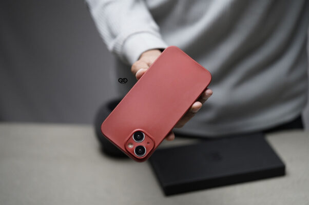 Red Ultra Thin Case for iPhone 14