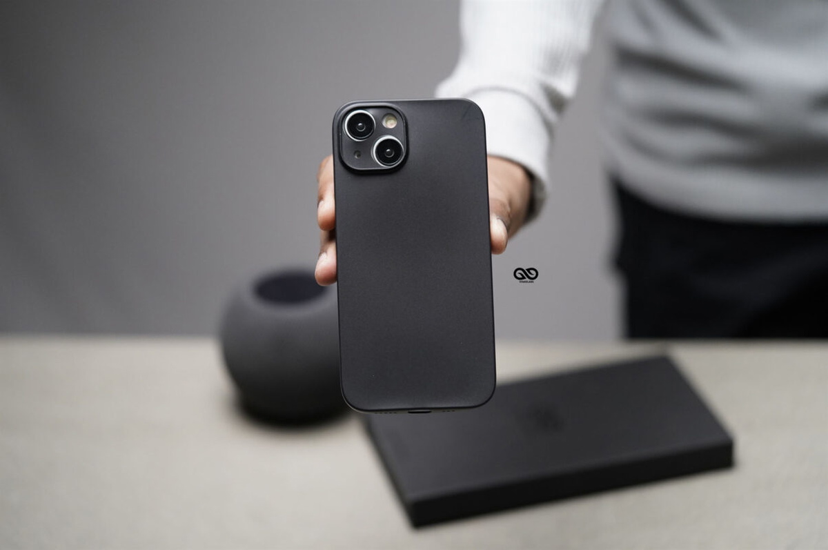 Dark Black Ultra Thin Case for iPhone 14