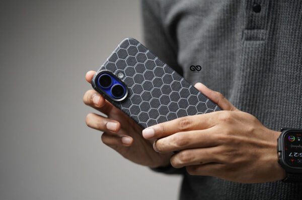 Magsafe Devil Comb Real Aramid Carbon Fiber Case For iPhone 16