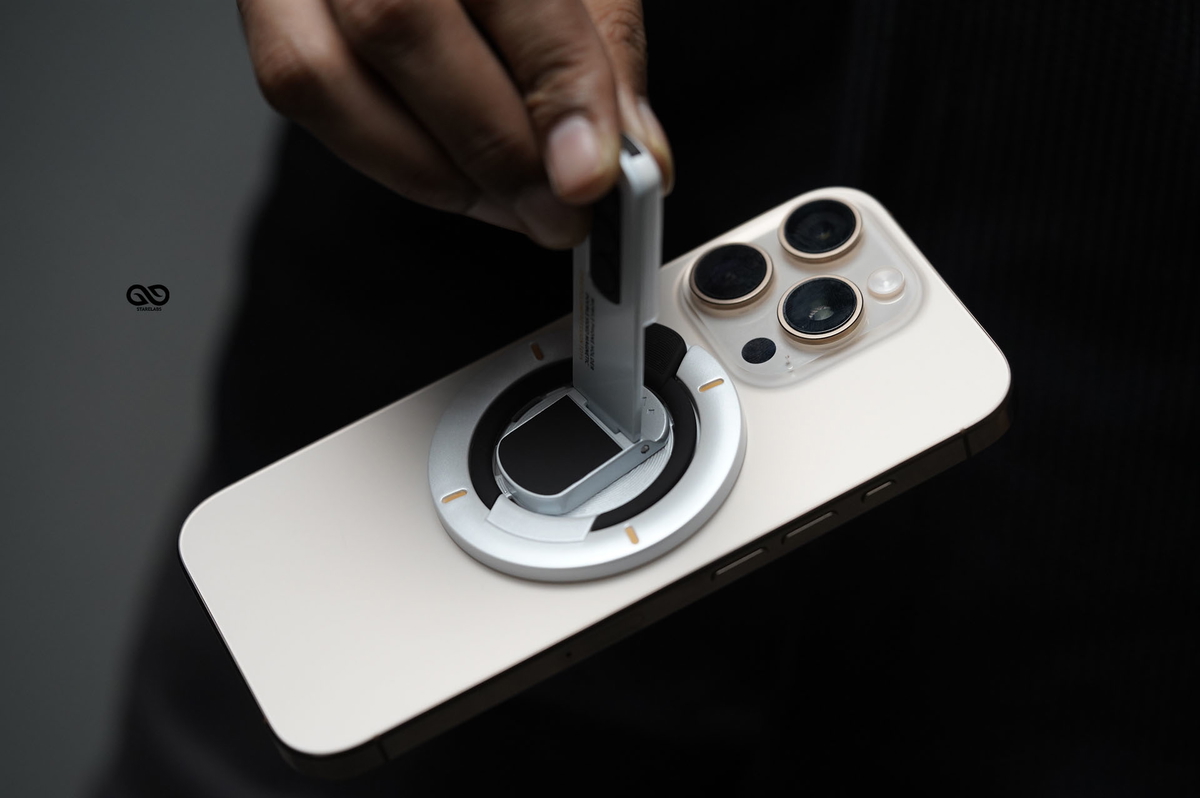 360 Degree Rotating Magnetic Ring Holder with Kickstand Feature 5 360 Degree Rotating Magnetic Ring Holder with Kickstand Feature - Image 5