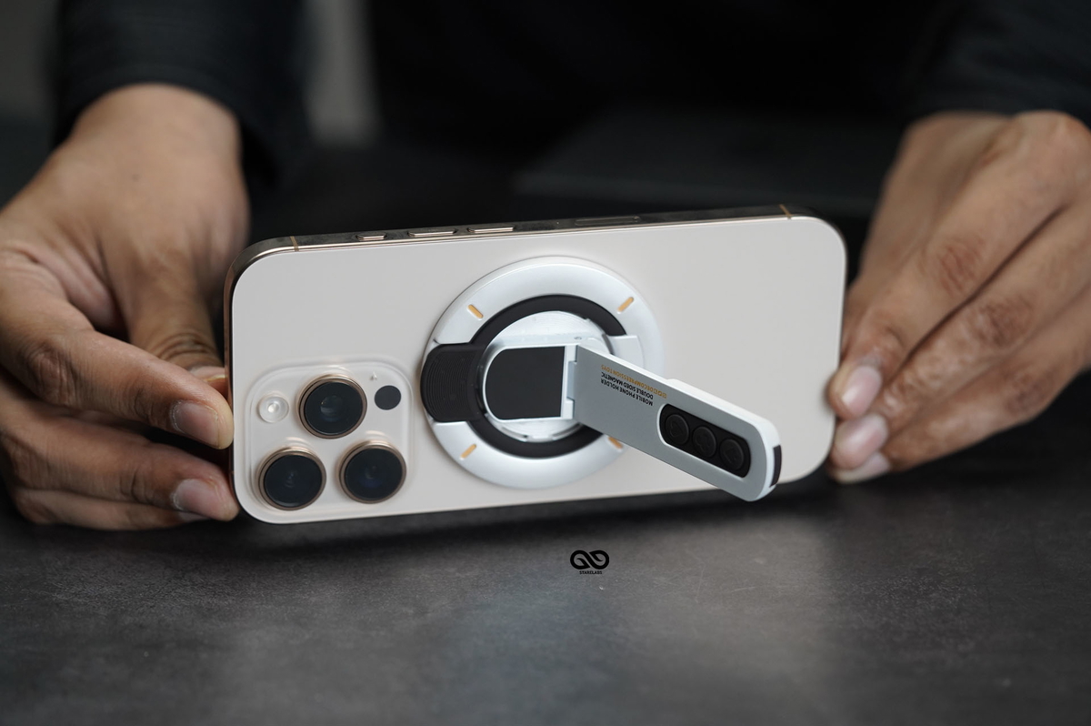360 Degree Rotating Magnetic Ring Holder with Kickstand Feature 6 360 Degree Rotating Magnetic Ring Holder with Kickstand Feature - Image 6