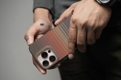 MagSafe Carbon Texture Back Panel for iPhone 16 Pro/ 16 Pro Max