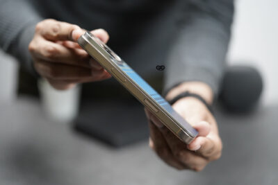 MagSafe Carbon Texture Back Panel for iPhone 16 Pro/ 16 Pro Max