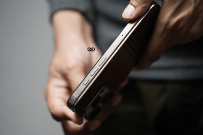 MagSafe Carbon Texture Back Panel for iPhone 16 Pro/ 16 Pro Max