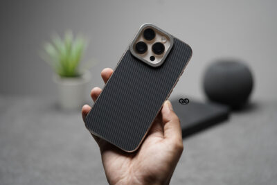 MagSafe Carbon Texture Back Panel for iPhone 16 Pro/ 16 Pro Max