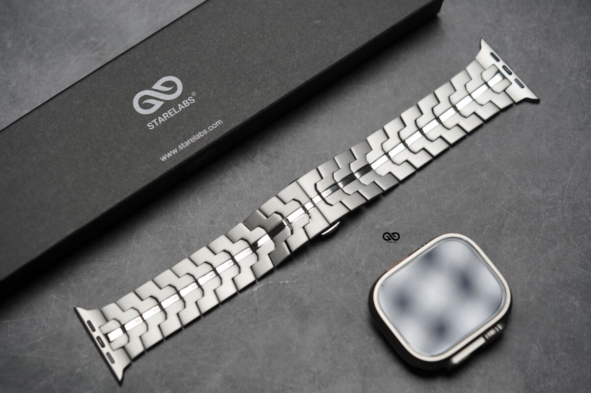 Titanium/Silver Link Chain Strap For Apple Watch 49 MM (Series Ultra/Ultra 2/Ultra 3)