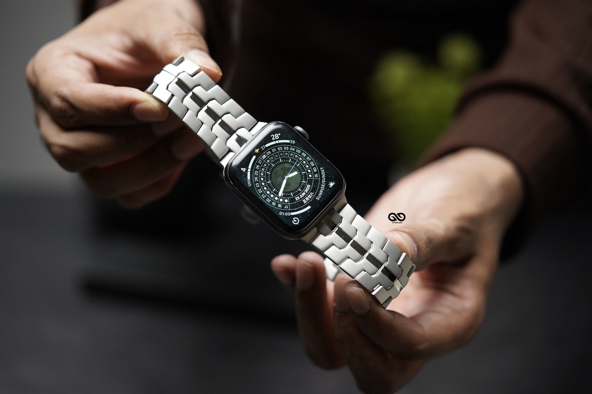 Titanium/Silver Link Chain Strap For Apple Watch 44MM 45MM 46MM Series 4 5 6 7 8 9 10 11 (SE 2 3 Gen) 5 Titanium/Silver Link Chain Strap For Apple Watch 44MM 45MM 46MM Series 4 5 6 7 8 9 10 11 (SE 2 3 Gen) - Image 5