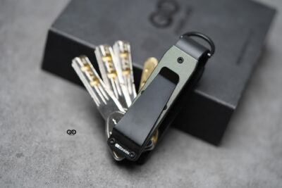 Compact Metallic Key Organizer