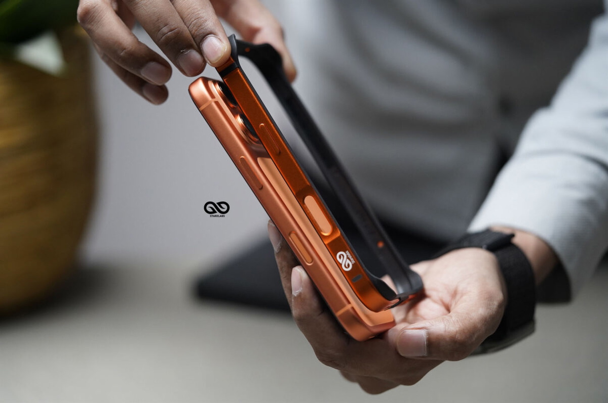 Cosmic Orange Fiber Bumper for iPhone 17 Pro Max (Bumper, not a Case)