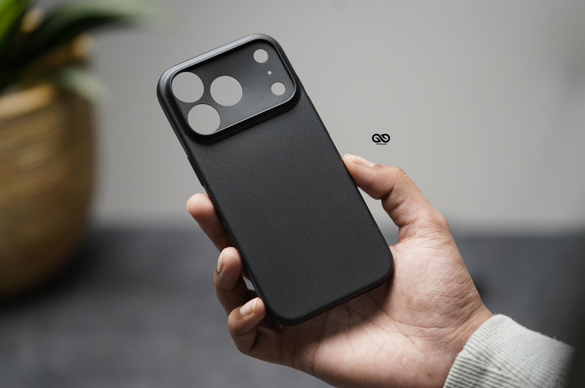 Dark Black Ultra Thin Case For iPhone Air/17 Pro/17 Pro Max (Camera Cutout) 10 Dark Black Ultra Thin Case For iPhone Air/17 Pro/17 Pro Max (Camera Cutout) - Image 10