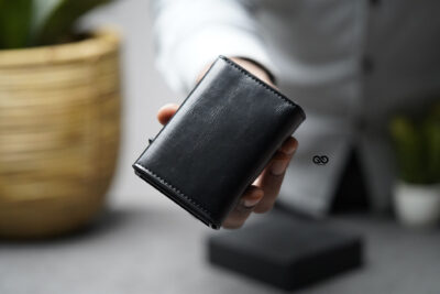 Essential Vegan Leather Card and Cash Holder