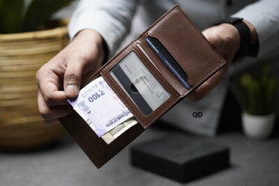 Essential Vegan Leather Card and Cash Holder