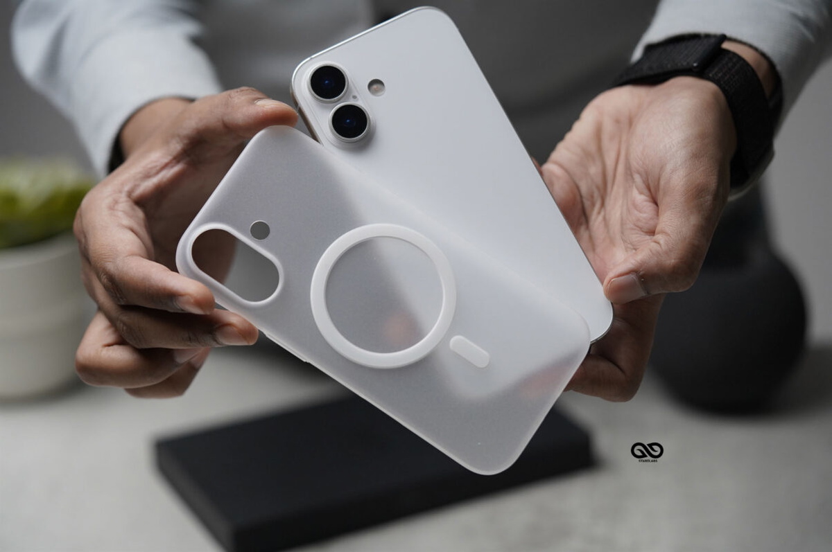 Frosted White Magsafe Ultra Thin Case For iPhone Air/17 (Without Camera Cutout)