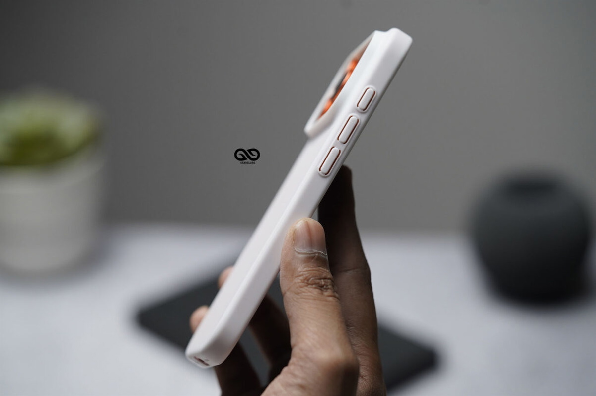 White Ultra Thin Case For iPhone Air/17/17Pro/17ProMax (Without Camera Cutout)