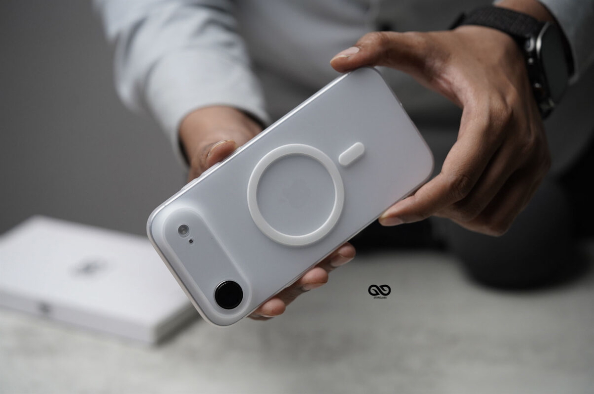 Frosted White Magsafe Ultra Thin Case For iPhone Air (Camera Cutout)