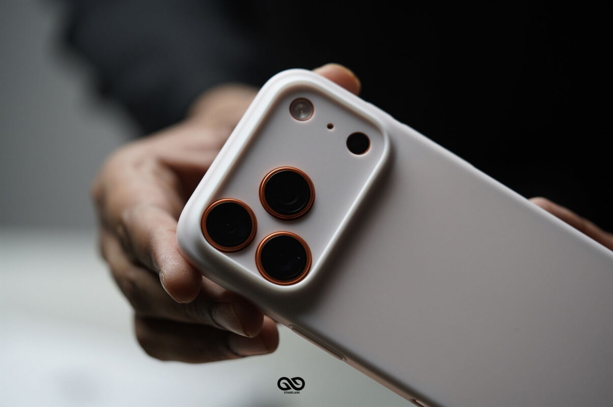 White Ultra Thin Case For iPhone Air/17 Pro/17 Pro Max (Camera Cutout)