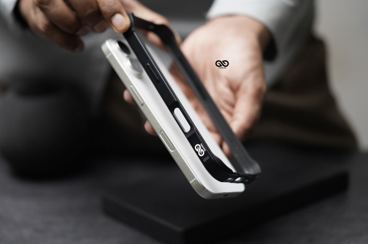 Black Fiber Bumper for iPhone 17 (Bumper, not a Case)