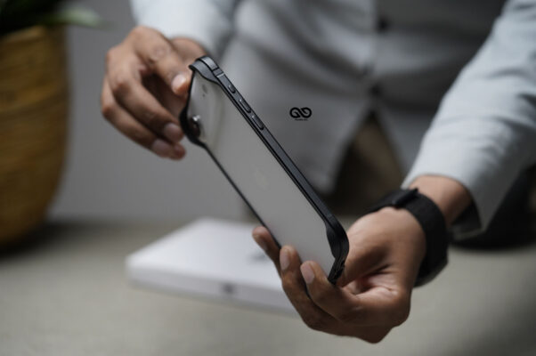 Black Fiber Bumper for iPhone Air (Bumper, not a Case)