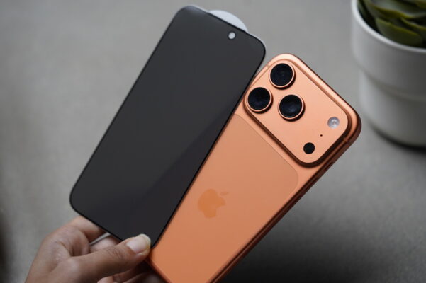 Privacy Guard Tempered Glass for iPhone 17 Series