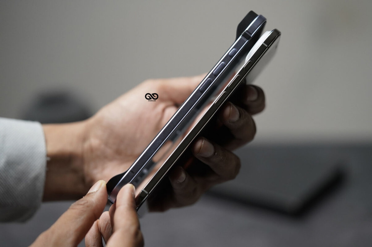 Blue Fiber Bumper for iPhone Air (Bumper, not a Case)