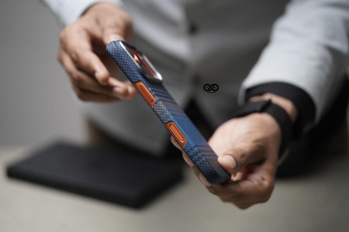 Magsafe Dune Blue Real Aramid Carbon Fiber Case For iPhone 17 Pro