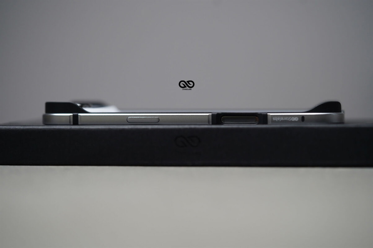 Silver Fiber Bumper for iPhone Air (Bumper, not a Case)