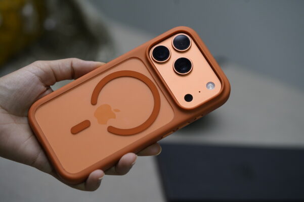 Magsafe Drop Proof Transparent Sleek Case for iPhone Air/17/17 Pro/17 Pro Max