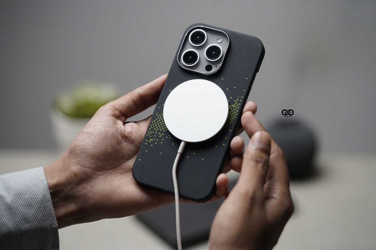 Magsafe Digital Neon Real Aramid Carbon Fiber Case For iPhone 16 Pro/ 16 Pro Max