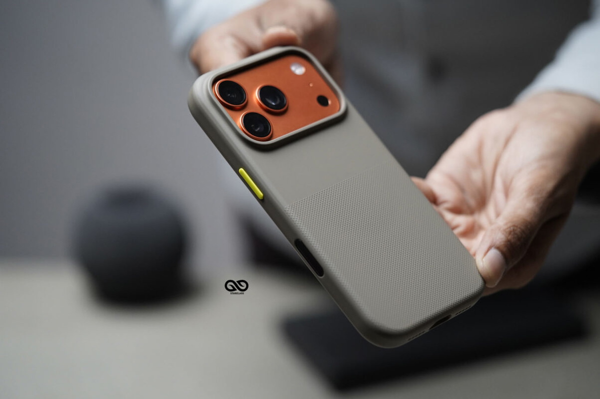 Magsafe Texturized Silicone Case (Microfiber-Lined) For iPhone 17 Pro/17 Pro Max