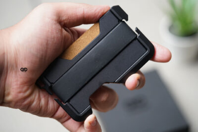 Minimalist Card Holder with Elastic Band - Image 14