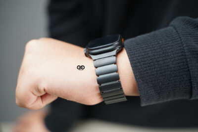 Ultraflex Titanium Link Strap with Magnetic Closure For Apple Watch 49 (Series Ultra/Ultra 2/Ultra 3) Classy Design