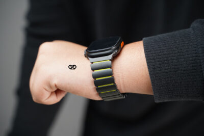 Ultraflex Titanium Link Strap with Magnetic Closure For Apple Watch 49 (Series Ultra/Ultra 2/Ultra 3) Classy Design
