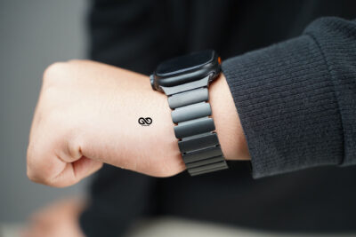 Ultraflex Titanium Link Strap with Magnetic Closure For Apple Watch 49 (Series Ultra/Ultra 2/Ultra 3) Classy Design